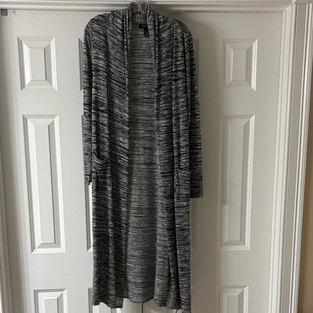 WHBM Black/Gray/White Long Cardigan. Sz S. Lightweight & Flowy. Great Condition!